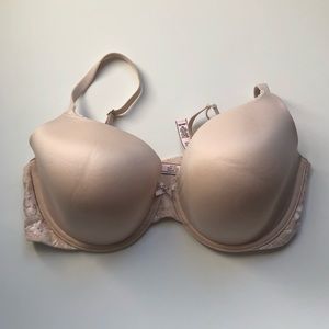 NWT Victoria Secret Body by Victoria Bra size 36DDD /36 F